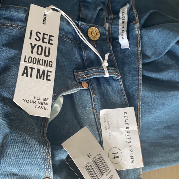 NWT Celebrity Pink Plus Cropped Skinny Ankle Jean - Picture 4 of 5